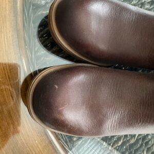 Soffit Women’s Brown Leather ankle boots.